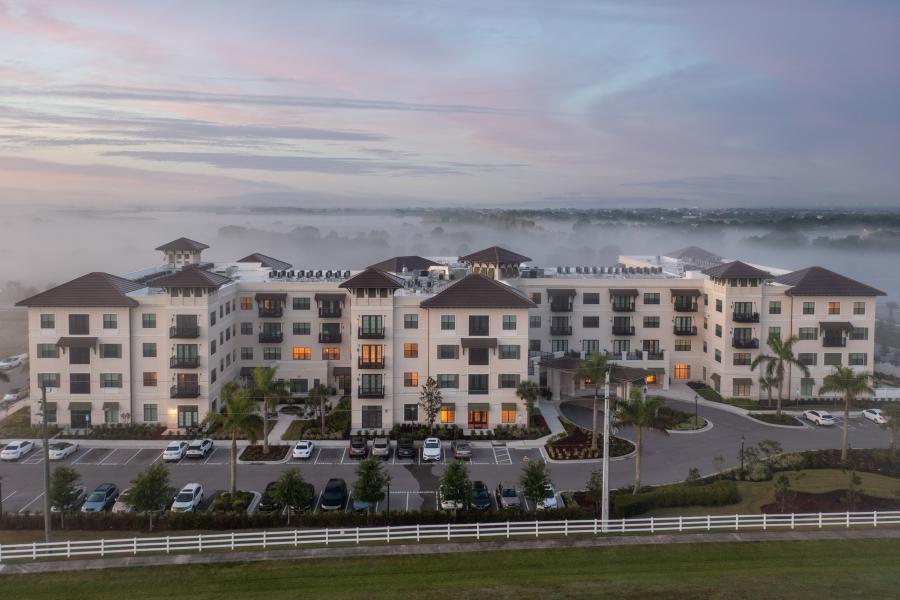 Grand Living at Lakewood Ranch