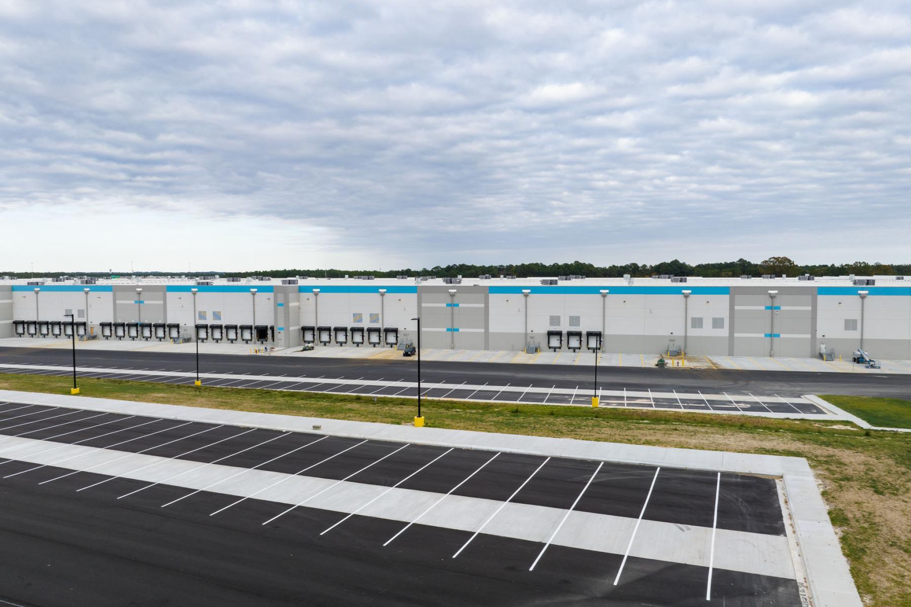 Amazon Traditional NonSort Center (RDU4) Ryan Companies