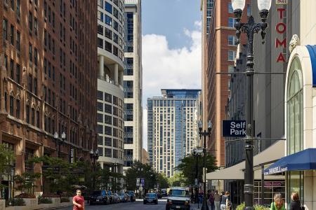 Aurélien - View from Michigan Avenue