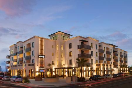 Pierside Apartments North Exterior 