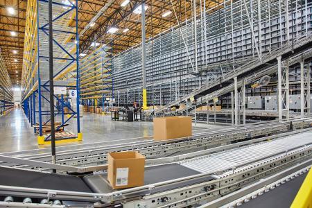 Polaris Multi-Brand Distribution Center Warehouse Conveyor Belt