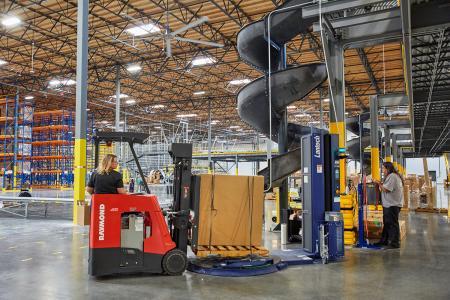 Polaris Multi-Brand Distribution Center Warehouse Forklift 