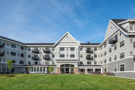 Grand Living at Indian Creek Courtyard 
