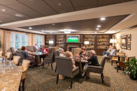 Grand Living at Indian Creek Lounge