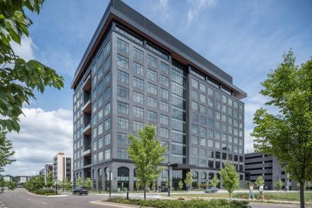 10 West End Exterior