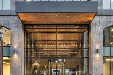 10 West End Entrance