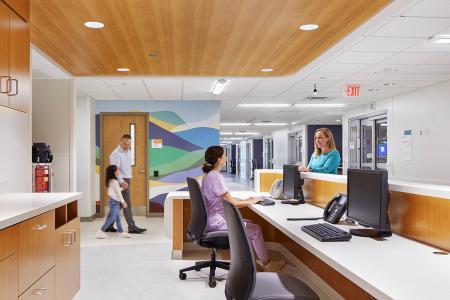 Children’s Minnesota Pediatric Intensive Care Unit Front Desk