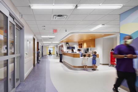 Children’s Minnesota Pediatric Intensive Care Unit Front Desk