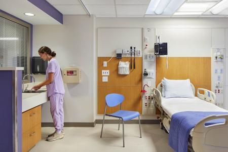 Children’s Minnesota Pediatric Intensive Care Unit Patient Bed