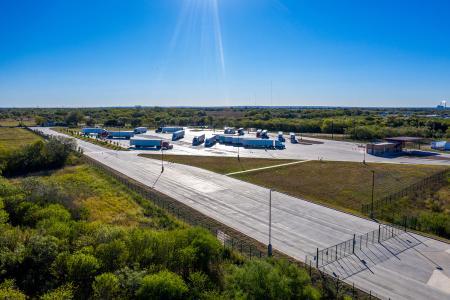 H-E-B Retail Support Distribution Center Truck Parking