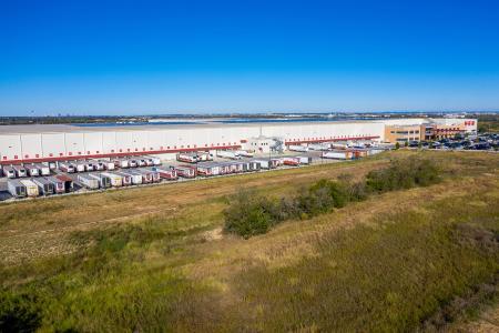 H-E-B Retail Support Distribution Center Loading Dock