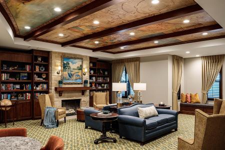 Grand Living at Georgetown Lounge