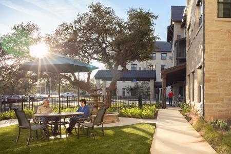 Grand Living at Georgetown Courtyard
